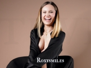 Roxysmiles