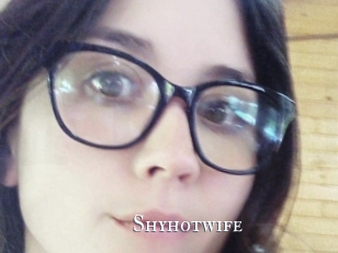 Shyhotwife